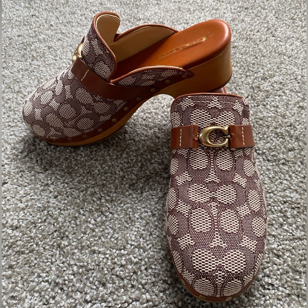 Coach Finlay Clog In Signature Jacquard